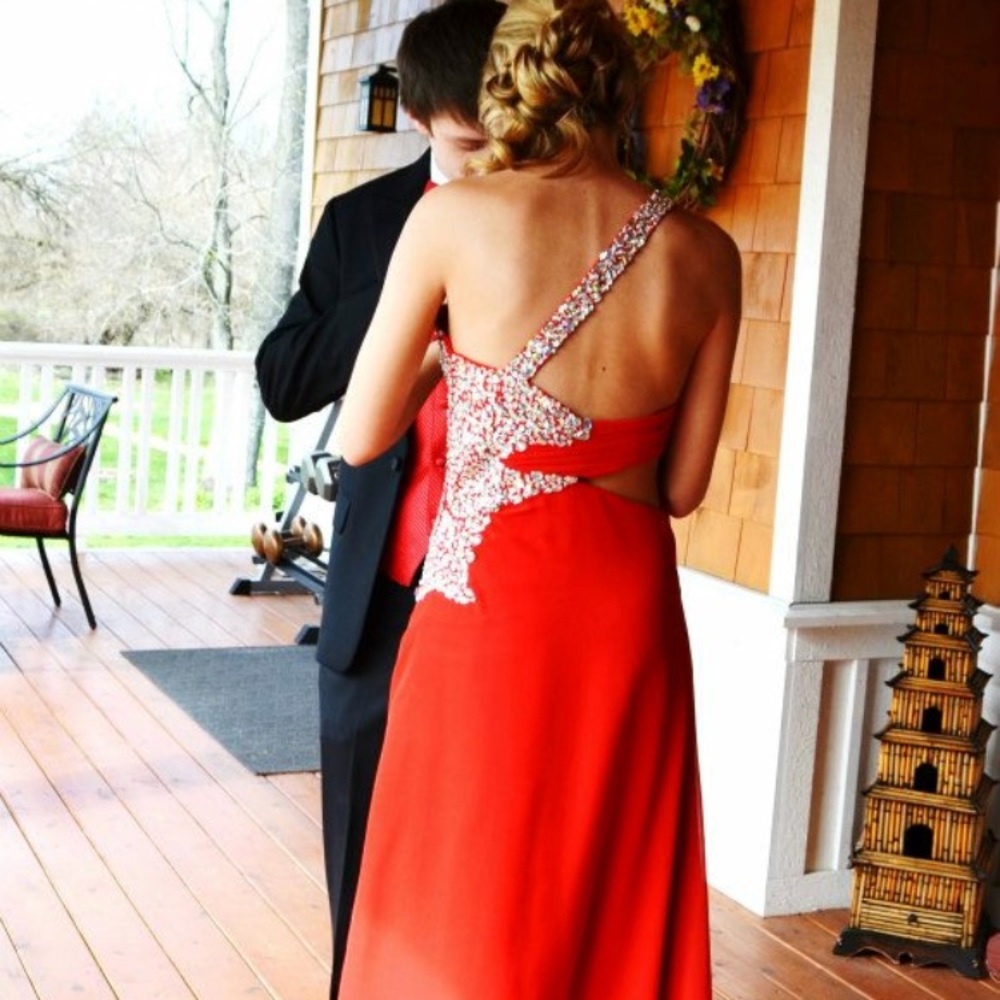Red Prom Dress - Picture 4 of 6